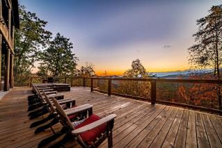 Group Cabin with Luxury Equipped Deck and Game Room in Tennessee - Little Cove - 9