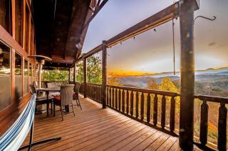 Group Cabin with Luxury Equipped Deck and Game Room in Tennessee - Little Cove - 6