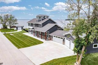 Lakefront Cottage with Nice Sights in Green Bay, Wisconsin - Green Bay - 9