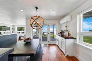 Lakefront Cottage with Nice Sights in Green Bay, Wisconsin - Green Bay - 1