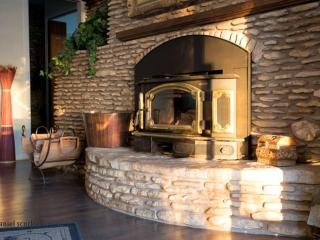 Lovely Cottage Rental with Waterfall on San Gabriel River near Austin, Texas - Georgetown - 0