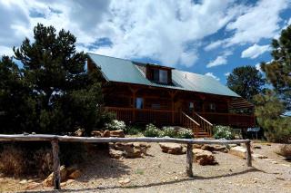 Picturesque Cabin with Barbecue and Fire Pit in Monticello, Utah - Verdure - 9