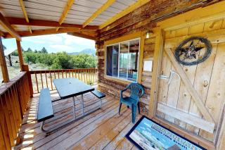 Picturesque Cabin with Barbecue and Fire Pit in Monticello, Utah - Verdure - 5