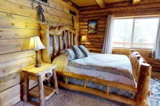 Picturesque Cabin with Barbecue and Fire Pit in Monticello, Utah - Verdure - 3