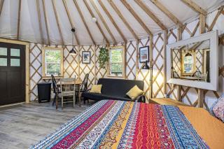 Secluded Glamping Yurt with Scenic Wilderness Views near Sears, Michigan - 4
