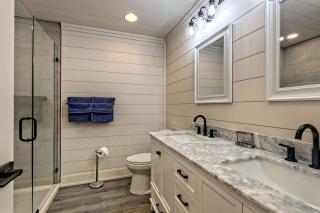 Serene Cottage with Remodeled Interior and Gorgeous Pastures Views in Georgia - - 9