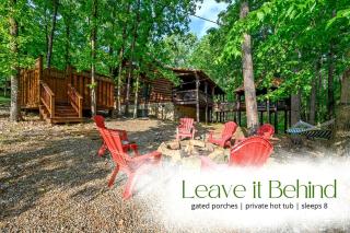 Gorgeous Spacious Log Cabin with Hot Tub Surrounded by Trees and Close to Broken Bow Lake in Hochatown, Oklahoma - 9