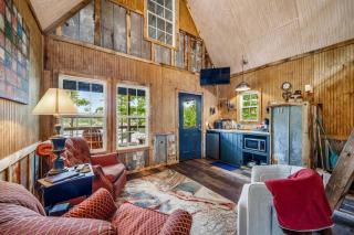 Gorgeous Tiny Tree House with Fire Pit Great for Small Families in Alabama - Congo - 8
