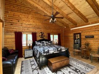 Beautiful Cabin Comfortable for Groups in Riverside, Wyoming - 4
