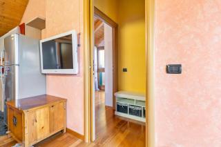 Lovely Orange House - 2