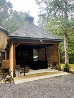 Ideal Designed Cottage with Hot-Tub and Private Garden in Mentone, Alabama - Mentone - 0