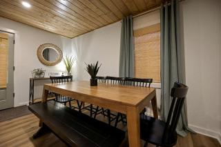 Cozy Cabin with Additional Studio Mini-Cabin in Broken Bow, Oklahoma - Broken Bow - 8