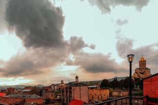 2BR Apt w terrace & stunning views - Tbilisi - 6