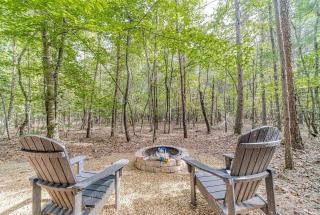 Cozy Secluded Cabin with Fire Pit and Barbecue and Access to Fantastic Hiking Trails in Cleveland, Georgia - Cleveland - 9