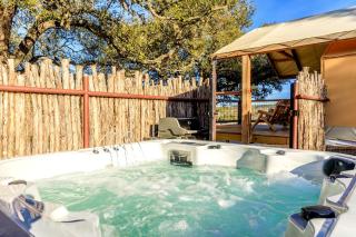 Beautiful Glamping Tented Cabin in Ingram, Texas, with Access to the Guadalupe River - Hunt - 0