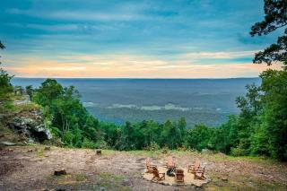 Incredible Log Cabin with Fireplace, Fire Pit and Hot-tub in Mentone, Alabama - Mentone - 7