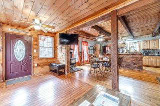 Serene Cabin with Hot-Tub in Cleveland, Georgia - Cleveland - 3