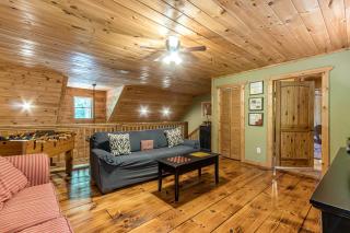 Relaxing Cabin with Screened Porch in Sautee Nacoochee, Georgia - 3