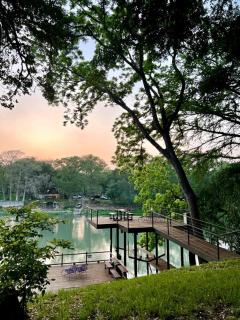Riverfront Tiny House with Fire Pit in Seguin, Texas - Seguin - 0