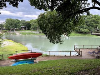 Riverfront Tiny House with Fire Pit in Seguin, Texas - Seguin - 5