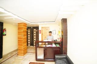 Hotel Golden Nest Nainital Near Naini Lake - Hygiene & Spacious Room - Prime Location Best Hotel in NAINITAL - Nainital - 2