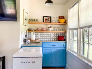 Efficiency-Style Cabin with Spa Lovely for a Couples Escape in Hunt, Texas - Hunt - 0