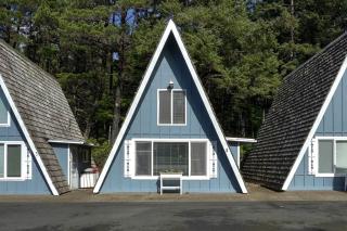 Wonderful A frame Nestled Amidst Trees in Otter Rock, Oregon - Otter Rock - 0