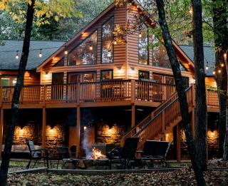 Fantastic Cabin with Fire Pit, Hot-tub and Fireplace in Sautee Nacoochee, Georgia - Sautee Nacoochee - 0