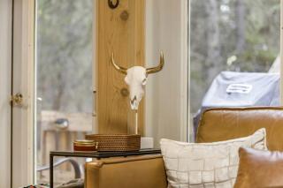 Creekside Cabin with Backyard and Foosball Table Great for Groups in Idaho - 8
