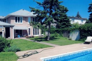 Spacious Home with large Pool and Backyard - Mississauga - 7