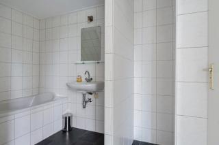 Huis Mosk heeft grote tuin op het zuiden en nabij meer - 1