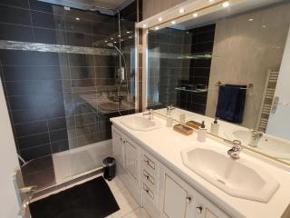 Le toit du Port ! Terrasses spacieuses, Piscine, Climatisation, Parking - 4