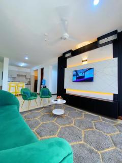 Nova Stays 1-Bedroom Apartment with Private Pool & Uninterrupted Seaview - Mombasa - 0