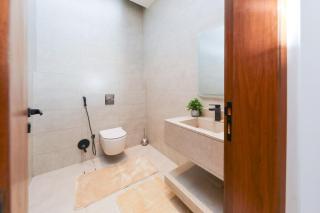 Luxury Apartment in Al Nargis - 8