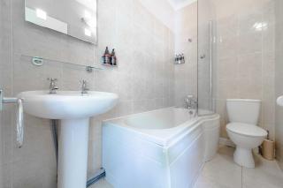 Mishnish Hotel - 1