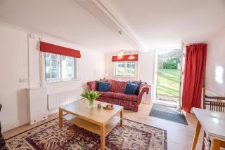 Mulberry End, Foxhall - 8