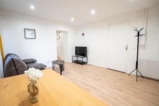 Budget apart downtown with parking - Charleville-Mézières - 3