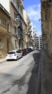 Candid Aura Studio your home in Sliema - - 8