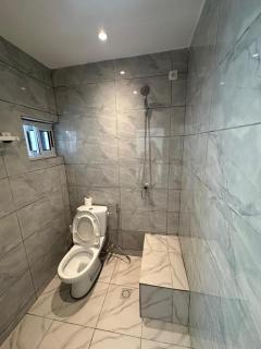 Luxury Villa AC Ensuite Room 5 - 1