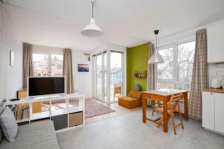 Bright and Cozy 1BD Apartment plus Desk by Flat Mаnаger - Sofia - 0