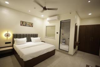Srimad Hotel - Ujjain - 2