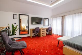 Royal Crown Apartments - 1