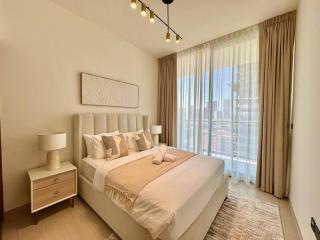 Chic Jvc 1br Pool Access, Balcony & Parking - 0