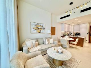 Chic Jvc 1br Pool Access, Balcony & Parking - 9