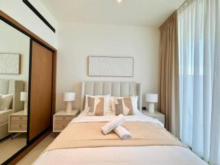 Chic Jvc 1br Pool Access, Balcony & Parking - 5