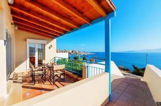 Idyllic Beachfront House - Agios Nikolaos - 2