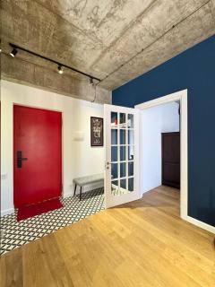Dan's Contemporary Flat with a Home Cinema - Tbilisi - 1