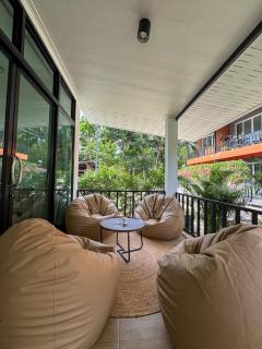 Tropicana House - 2BR - 2mn ZenBeach - Garden - 4K TV - Haad Chao Phao - 4