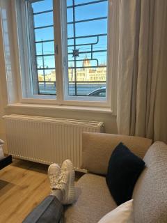 Klarahome Danube with Parliament view - Budapest - 2