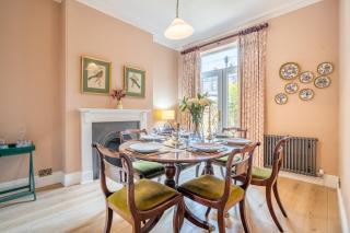 28 Queen Anne's Road - 6